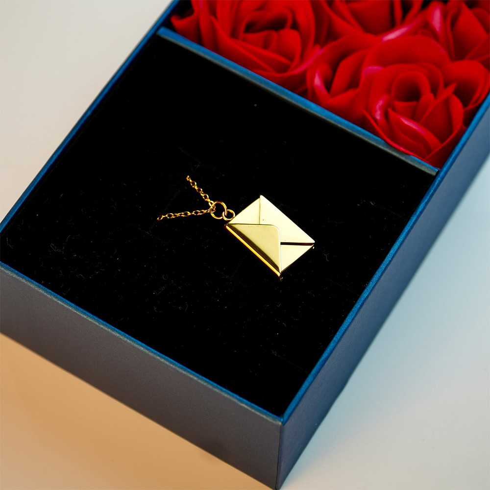 Coffret Cadeau saint valentin - Roses Éternelles & Collier Enveloppe